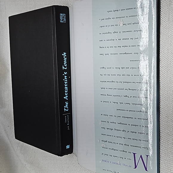 3/$20 The Assassin's Touch: Sano Ichiro Novel - Picture 9 of 9